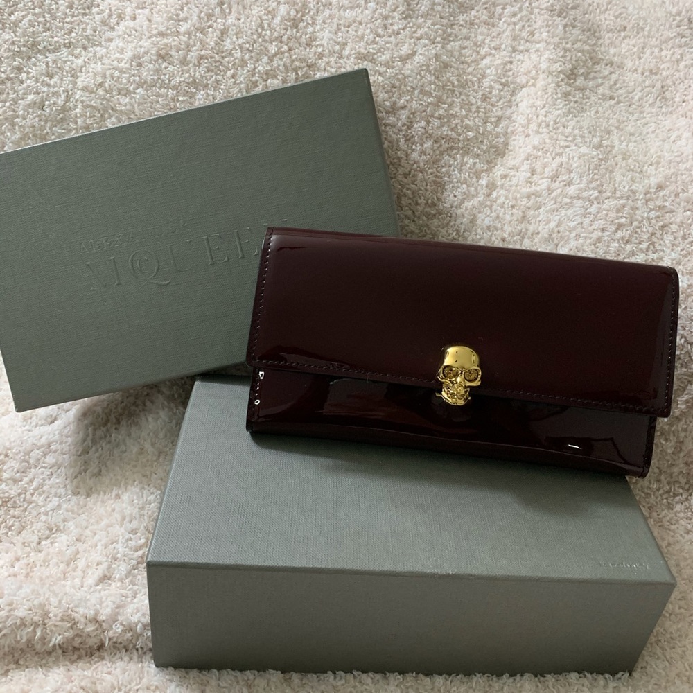 BRAND NEW ALEXANDER MCQUEEN WALLET
